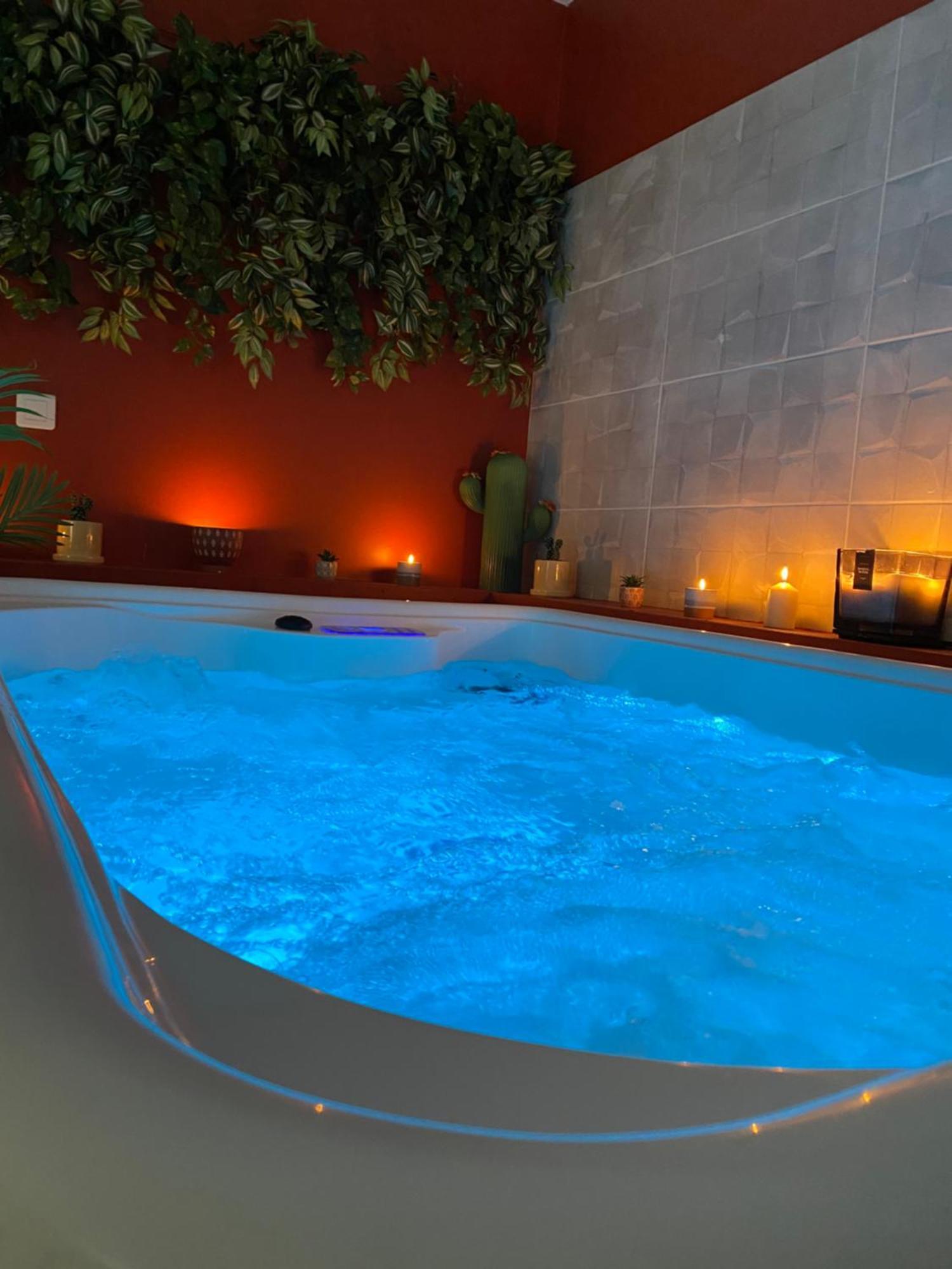 House Of Spa Privatif - Jaccuzi Et Sauna Livry-Gargan Eksteriør bilde
